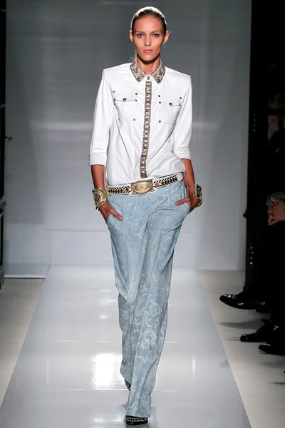 Look 1